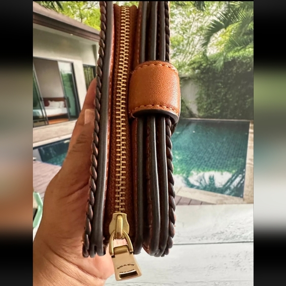 Coach Medium Wallet NWT - Picture 12 of 12